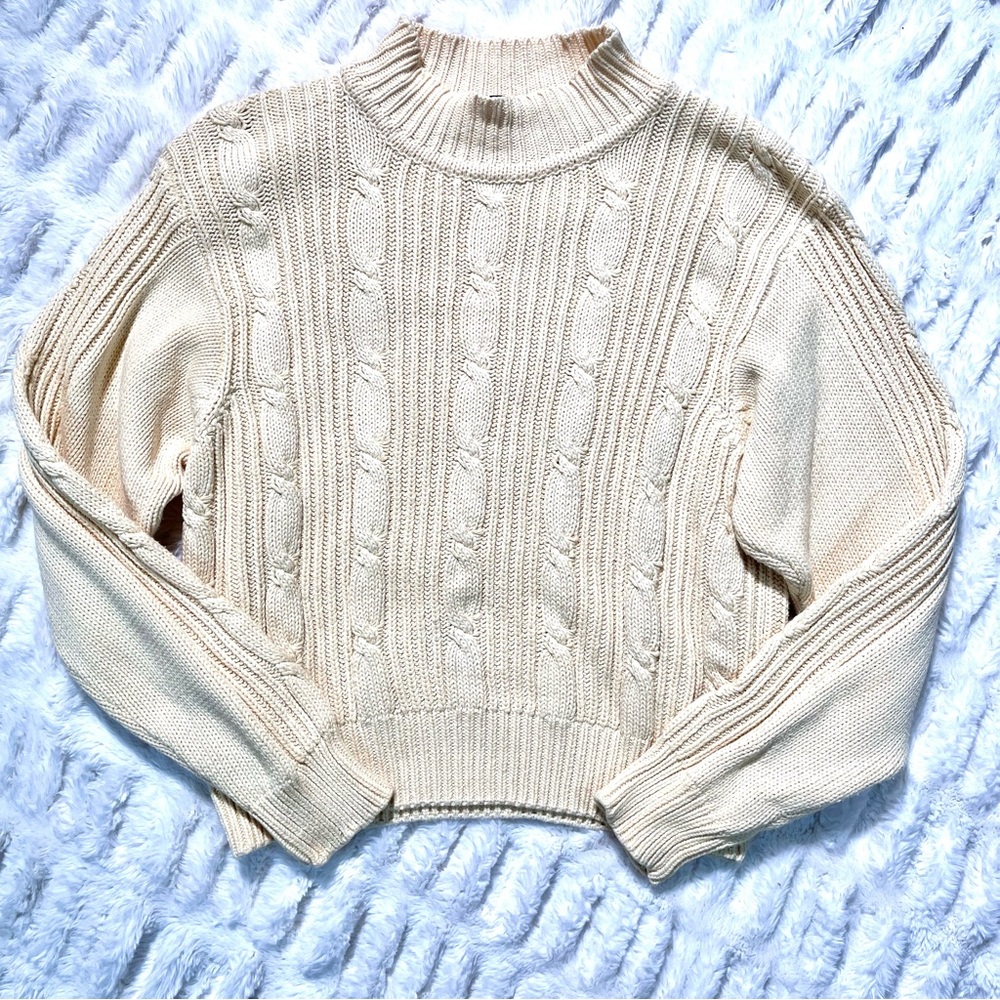 Vintage Liz Claiborne Buttercream Yellow Cableknit Sweater